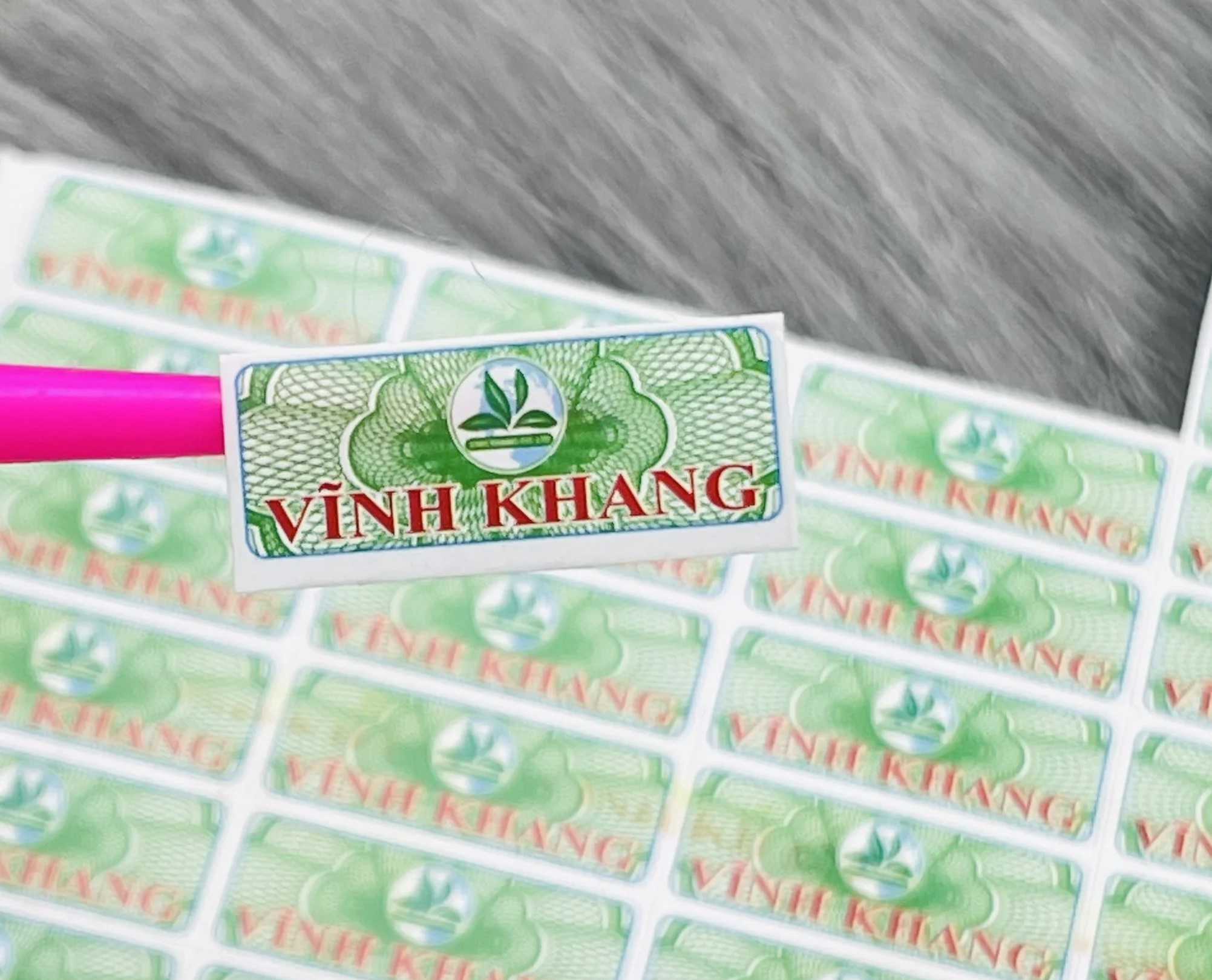 Decal vỡ