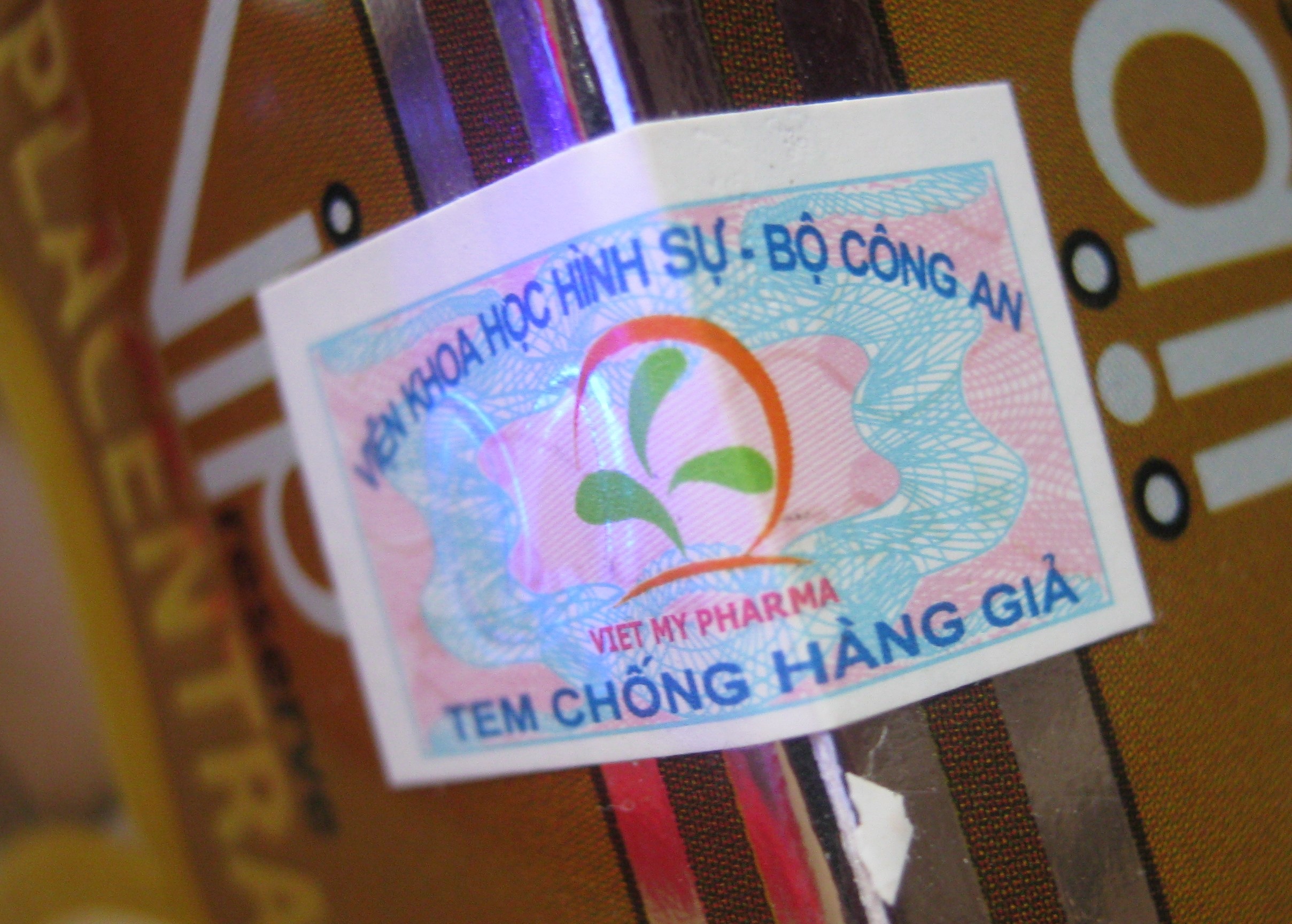 Decal vỡ